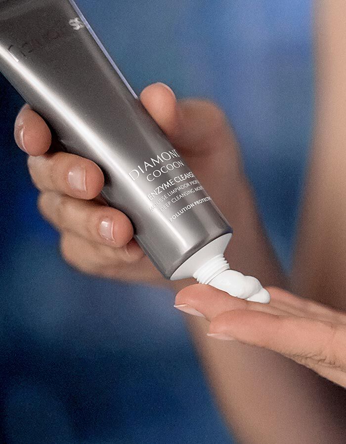 Diamond Cocoon Enzyme Cleanser (150ml)