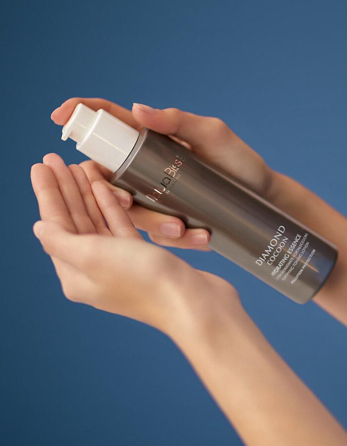 Diamond Cocoon Hydrating Essence (200ml) - Beauty Moments